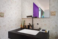 Shiguang Li Design Hotel
