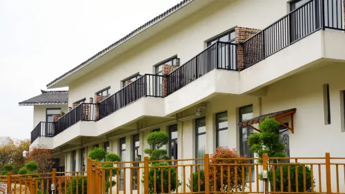 Mangdangshan Yunxi Homestay - พร้อมระเบียง