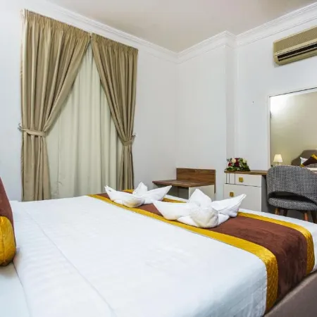 La Villa Suites Hotel