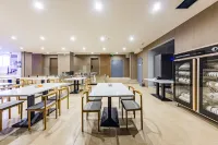 리시 호텔 (망시 광장 & 망시 공항 지점)  호텔