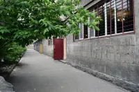 Sleep  Studio - Hostels