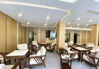 Blackwater Glacier Escape Hotel