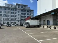 Qiqihar Yufeng Hotel (Qiqihar Railway Station) - parking