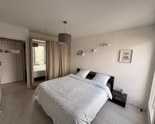 Elegant Massy Apartment near Paris and TGV/RER with 2 Parking Spaces Hotels in Massy