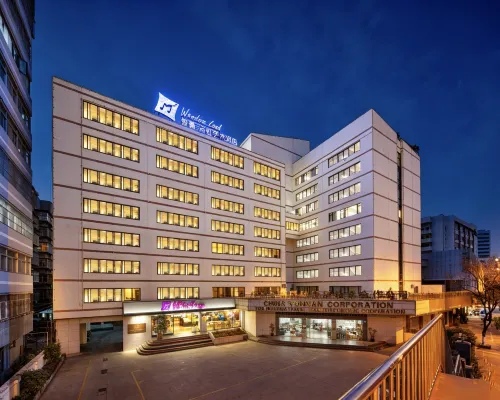 Mengjing Rainbow Hotel (Kunming Station Huancheng South Road Subway Station) Hotels near محطة كونمينغ للسكك الحديدية