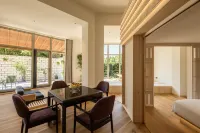 RAFT&TIDE RESORT Hotels in Jinshitan National Holiday Resort