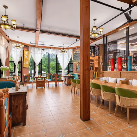 Yuntao Hotel