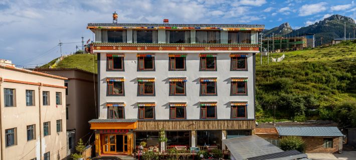 Luqu Langmusi Yunshang Langmu Tibetan-style Homestay Hotele w: Powiat Luqu
