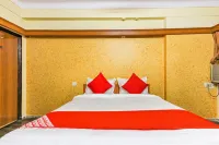 OYO 62194 Pleasure Palace - Wifi