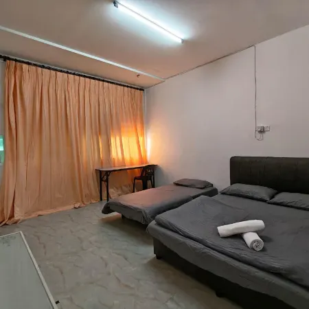 Butik Sinasuria (Sebelah CCK)
