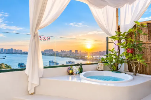 ChengNei Homestay (South Gate Bay) - Beach