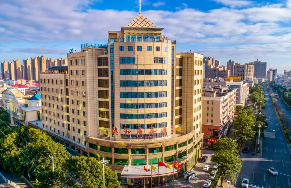 泉州德和商務酒店（泉港區行政服務中心店）