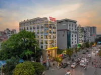 Reyna Luxury Hotel Hotels in Quan Nam Tu Liem