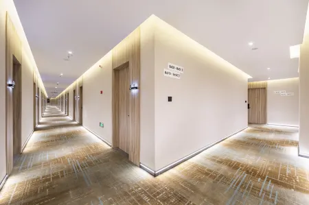 GreenTree Inn Smart Choice Hotel (Shanghai Songjiang University City Wuyue Plaza Stor) Отели рядом с достопримечательностью «Zuibaichi Park»