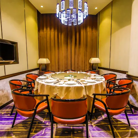 Longemont Taihu Lake Town Hotel