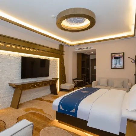 Maoxian Ancient Qiangcheng Yihuatang Hotel