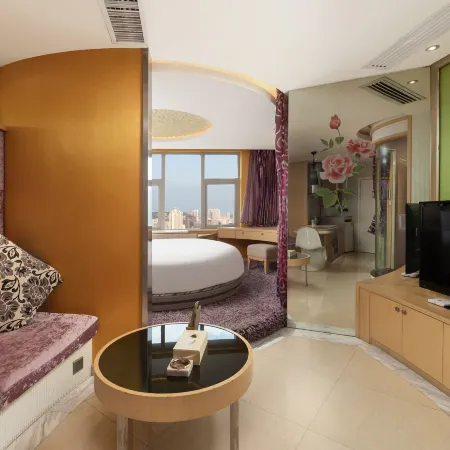 BaiLing Nicesoe Hotel (Guiyang Spray Pool Zilinan) Отели рядом с достопримечательностью «Храм Хонгфу»