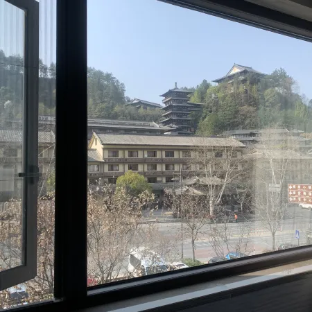 Kaihua Reluctantly Wangyuan Hotel