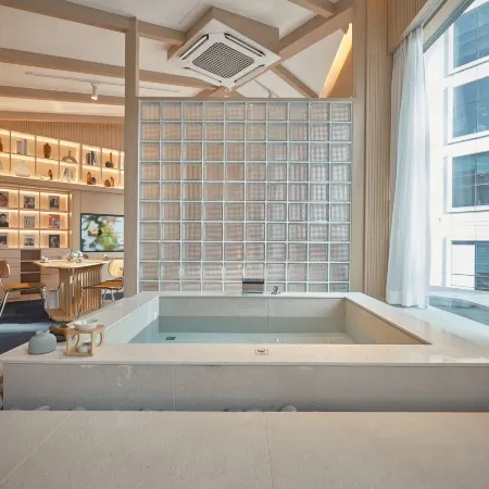 UH Suite Seoul Square