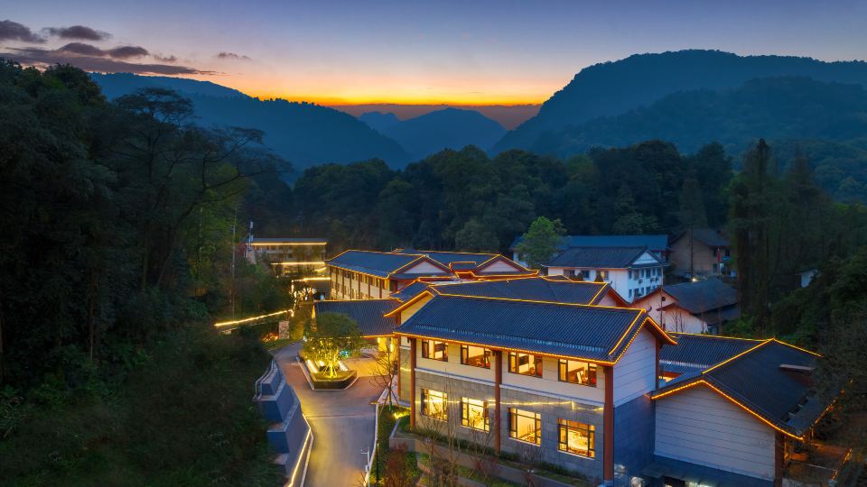 Xiongxiu Hot Spring Hotel Emeishan