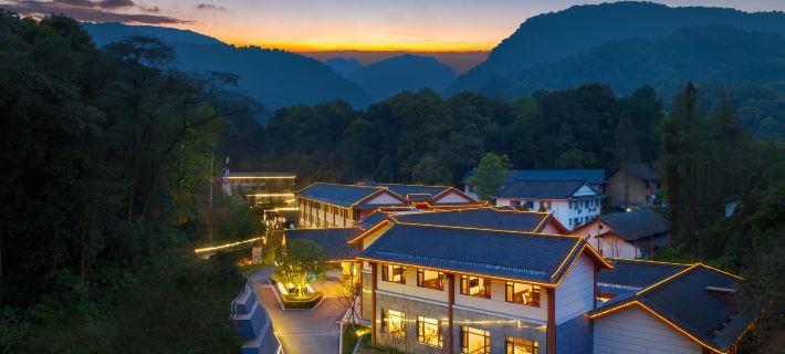 Xiongxiu Hot Spring Hotel Emeishan Hotels in Leshan