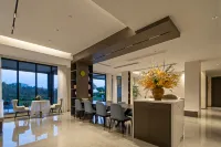 Floral Lux Hotel · Yunshuiqi Hotel (Lushan Xihai Branch) Hotels in Wuning