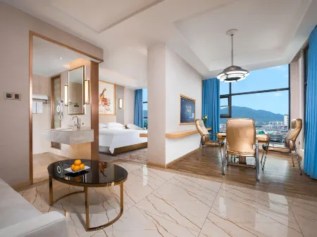 Vienna Hotel (Zhaoqing East Railway Station Dinghushan Scenic Area)