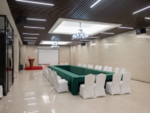 Chuyue Hejin Hotel Hoteles en Luohe