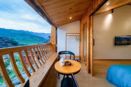 Xijiangyan Landscape Jingmeisu (Viewing Platform Shop) Отели рядом с достопримечательностью «No.4 Fengyu Bridge»