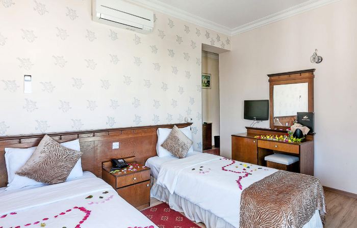 Sammy's Hotel