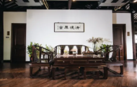 OrigInn Riverside Hotel