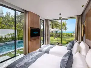 Wyndham Hoi An Royal Beachfront Resort & Villas