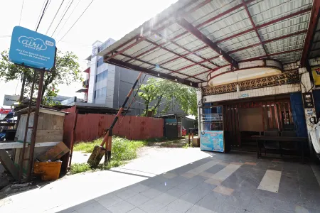 Utama Syariah Отели в г. Simpang Empat