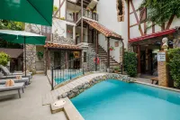 Le Charcoa Hotel