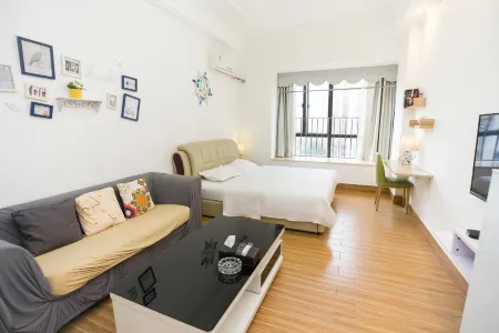 Baitu Apartment (Qiaoling Guoji) Отели рядом с достопримечательностью «Xiqiao Wong Tai Sin Temple Scenic Area»