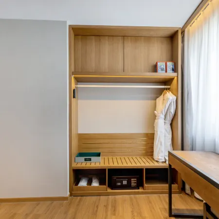 Beijing Hongqiqu Jinglong Hotel