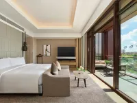 上海松江廣富林ヒルトンホテル 上海工程技術大学(松江キャンパス)周辺のホテル