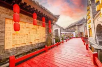 Luoyang YunHuaLi Intangible Cultural Heritage Art Homestay โรงแรมใน