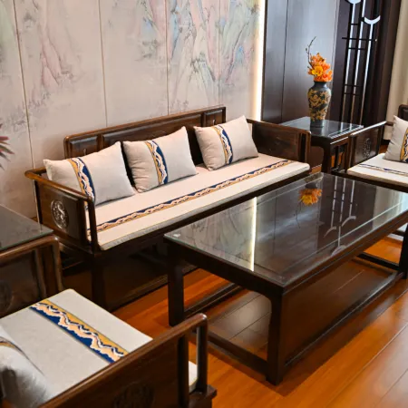 Qixian Hotel