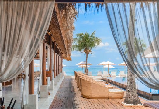 렘봉간 비치 클럽 & 리조트