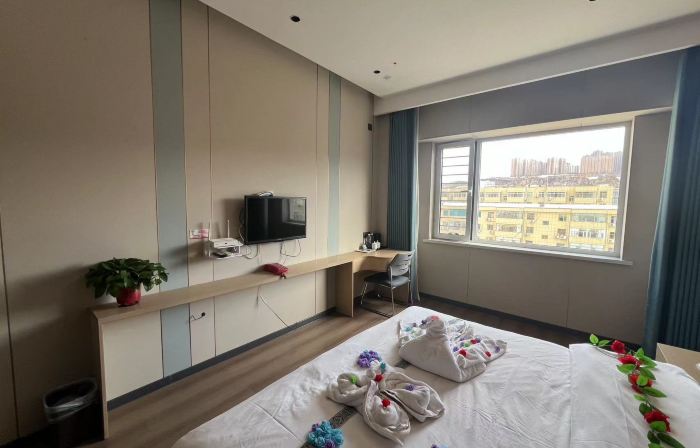 Fugu Overbridge International Hotel