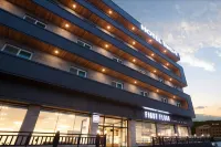 Two Y Hotel