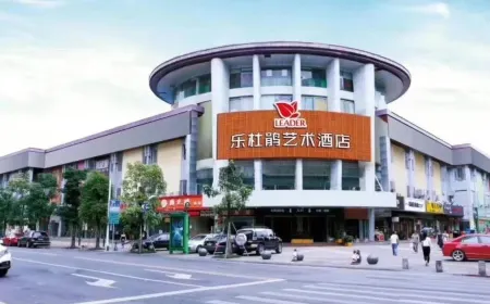 Leader Art Hotel