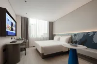 Qingdao North Railway Station ShengPing Road Atour Light Hotel Hotels near Chaoyang Cave