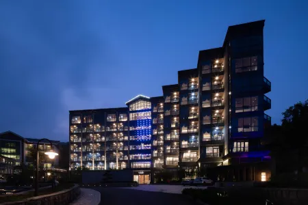 Hanshan se lake yunding resort (Fengshun Hotel, Meizhou) Отели рядом с достопримечательностью «Tonggufeng Scenic Area»