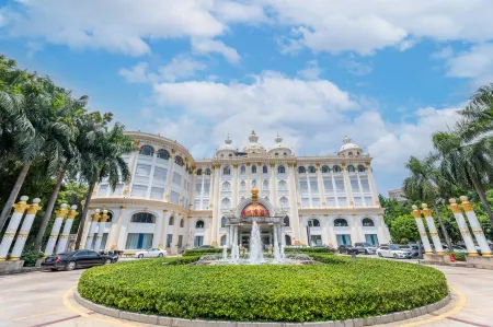 Guangzhou Waifiden Baigong Hotel (Anhuahui Baiyun Avenue North Subway Station) Отели рядом с достопримечательностью «Guangdong University of Foreign Studies»