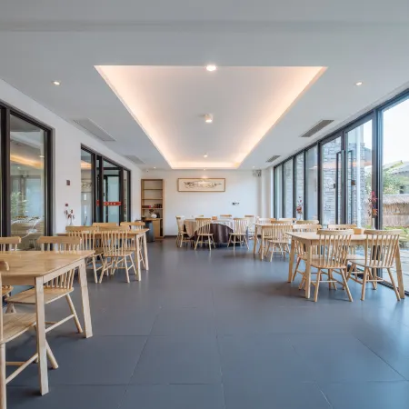 Jiuhua Mountain Dreamlike Hotel(Jiuhua Mountain Scenic Area Store)