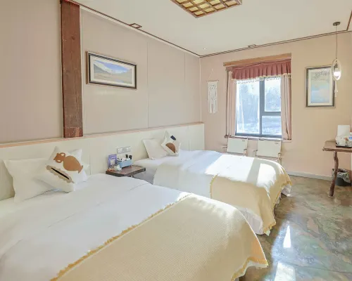 拾若名宿ホテル ( 香格里拉鎮稲城亞丁観光地) 稲城のホテル