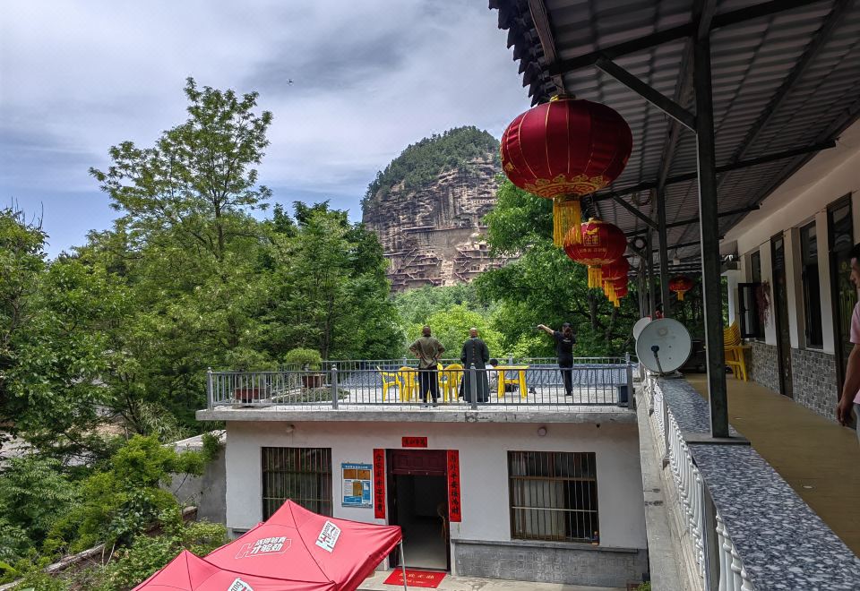 Maijishan Grotto Xiaocai B&B