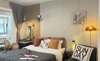XYK HOME & BAR-Daily Coffee Night Wine Health Apartment (Xi'an City Wall Yongning Gate Subway Shop)